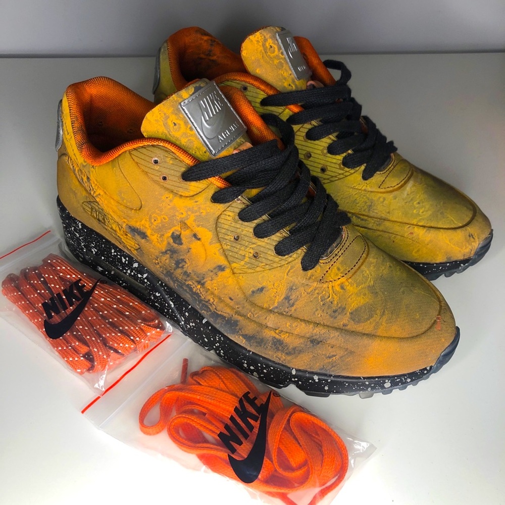 nike air max 90 mars landing